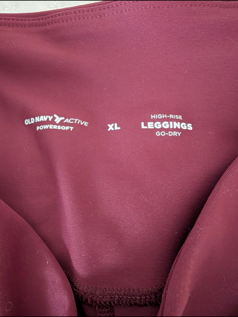 Old Navy Burgundy High-Rise Active Leggings - Picture 2 of 3